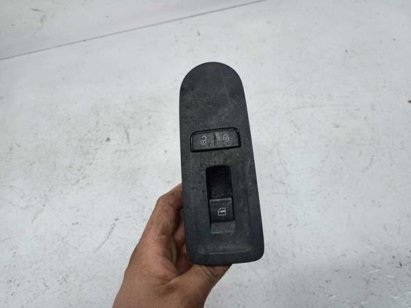 BOUTON LEVE VITRE VW UP/ SEAT MII/ SKODA CITIGO - Vue 1